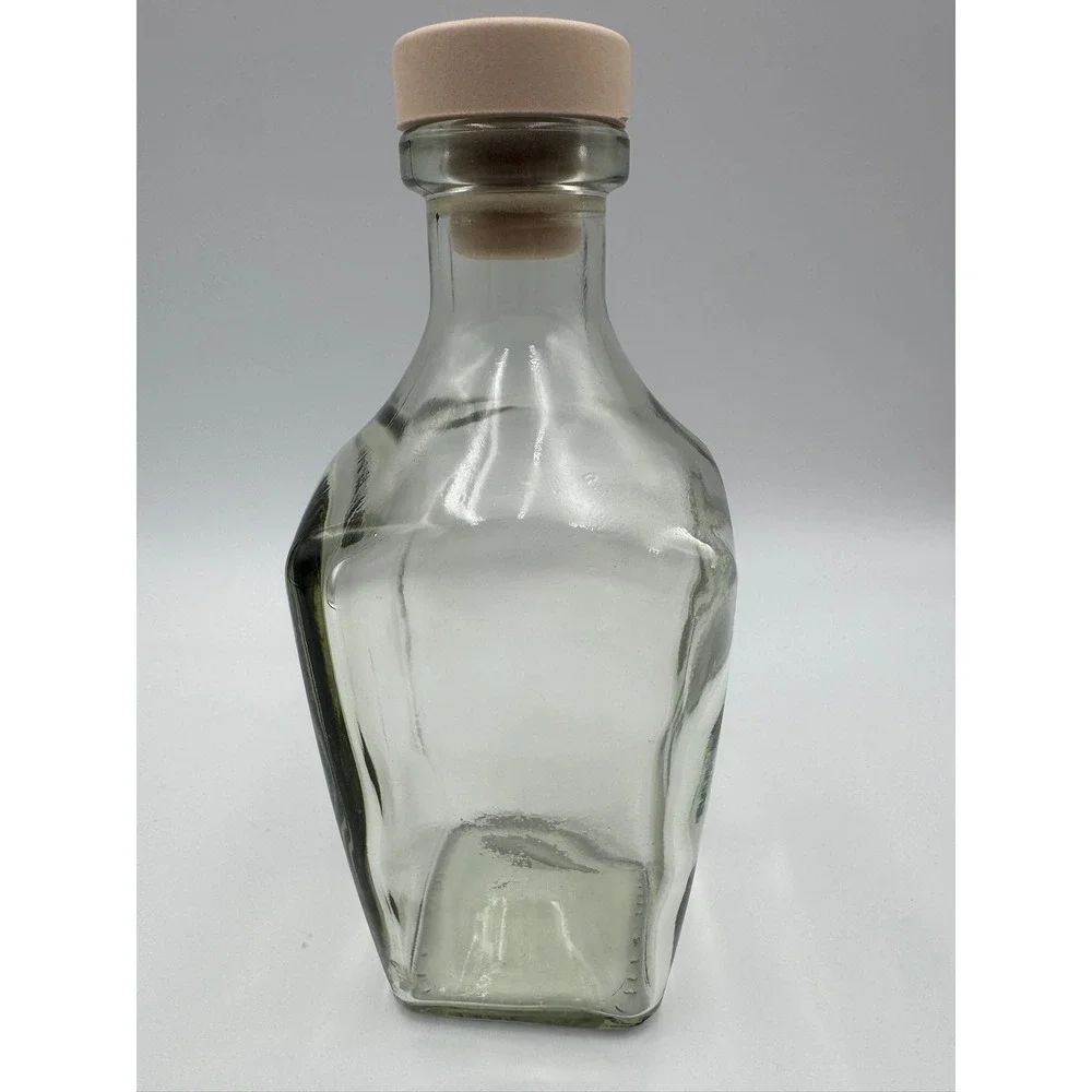 Clear Wavy Glass Decanter Bottle with Synthetic Cork Stopper Modern‎ Barware